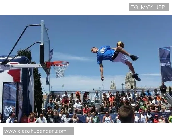 聚焦篮球巨星成长之路与赛场传奇故事全景呈现深度解读精彩纷呈纪实